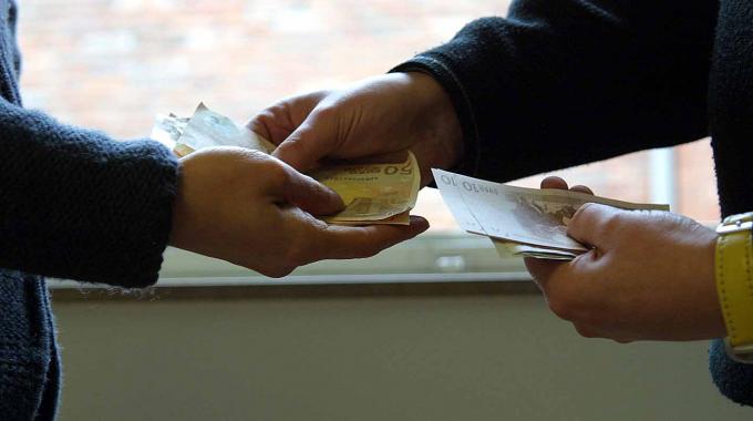 Usura e Sovraindebitamento: Adiconsum rinnova il comitato di valutazione del fondo di prevenzione e rafforza l’assistenza alle famiglie