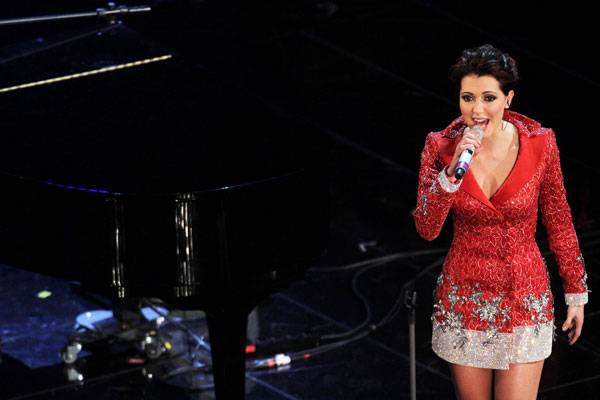 Sanremo 2013: Simona Molinari con Peter Cincotti all'Ariston. Foto: Manuel Romano\