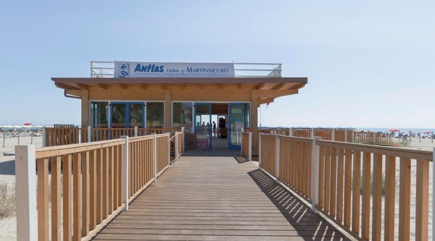 Disabili: a Martinsicuro stabilimento pilota sulla spiaggia