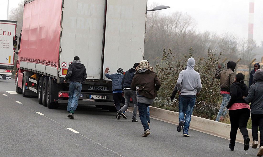 Immigrazione clandestina: Sono i tir la vera porta d’ingresso