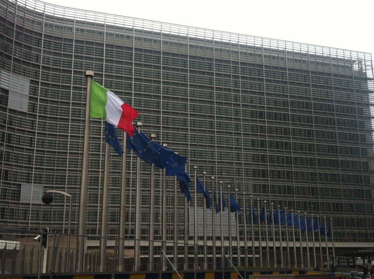 Italia-Ue: Brunetta e Juncker su Renzi