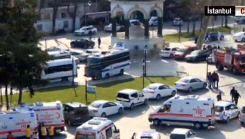 Istanbul: kamikaze siriano uccide 10 turisti