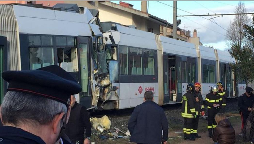 Scontro fra treni a Cagliari