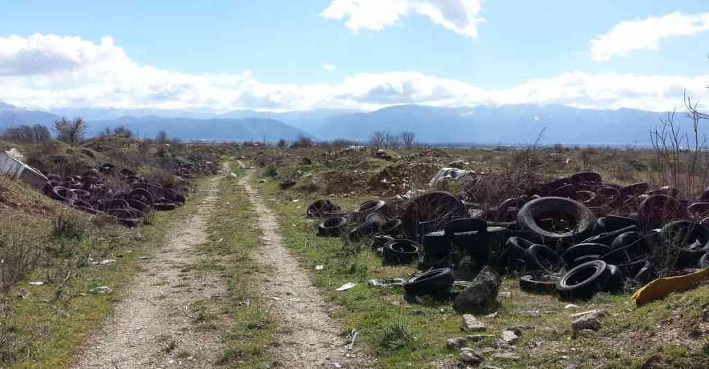 Celano (Aq), rifiuti: scoperta discarica abusiva estesa