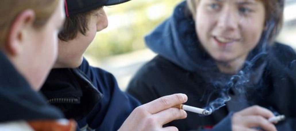 Fumo, per il 14% dei ragazzi 15enni è abitudine quotidiana