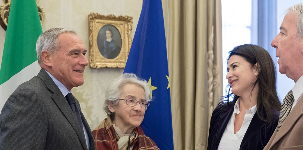 Biotestamento: approvazione dopo consegna firme a Grasso da parte di Ass.Coscioni