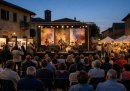 Monferrato On Stage 2026: Lauriano inaugura l’11ª edizione con Storie di Rock’n’Roll