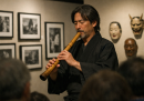 Fabrizio Valente in concerto di shakuhachi per la mostra Immaginare l’invisibile
