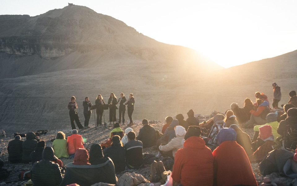 Grande successo questa mattina per L’Alba delle Dolomiti, uno degli appuntamenti più amati