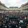 Francia, scontri a Parigi e irruzione al municipio di Marsiglia: oltre 160 fermi