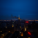 Ucraina, raid missilistico su Kiev: tre vittime e blackout. Mosca: abbattuti 902 droni